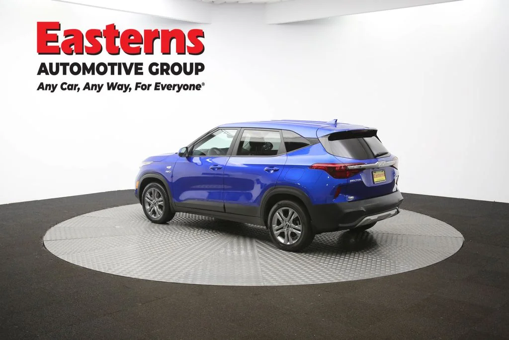 Used 2022 Blue Kia LX image 62