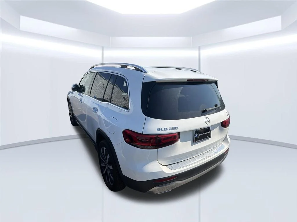 Used 2022 White Mercedes-Benz GLB 250 image 4