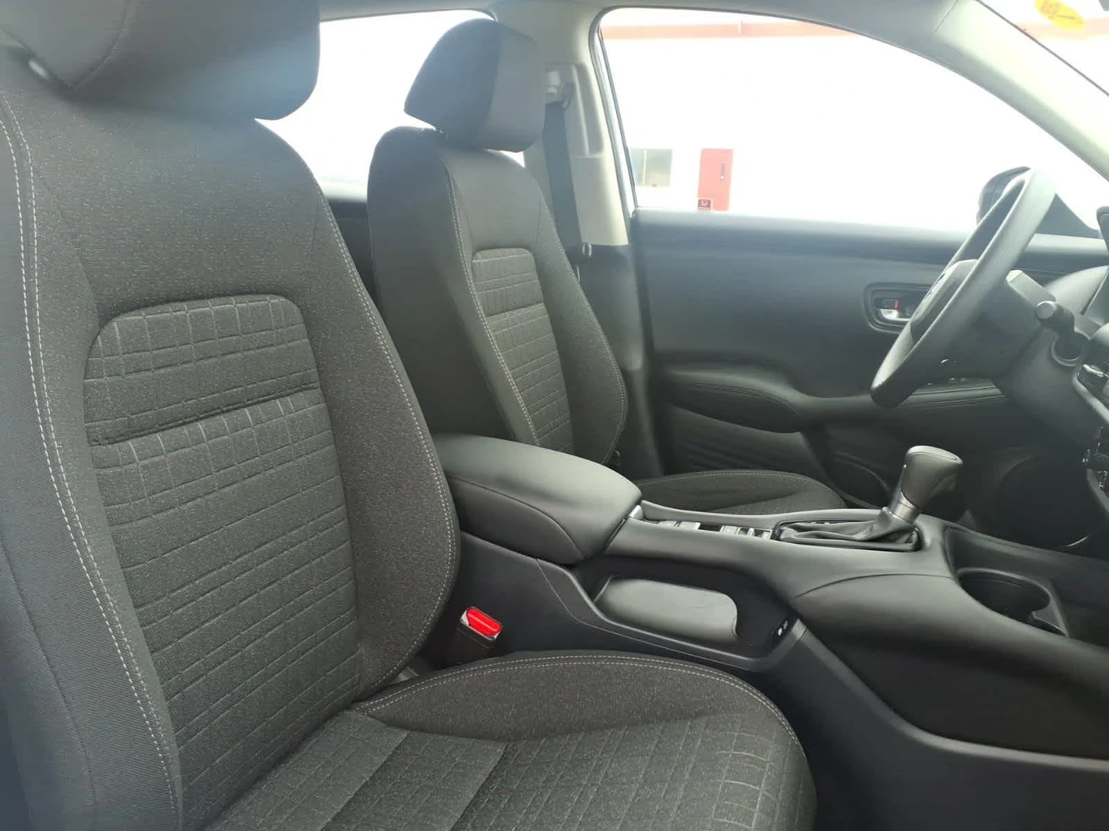 2025 Honda HR-V LX - Photo 24