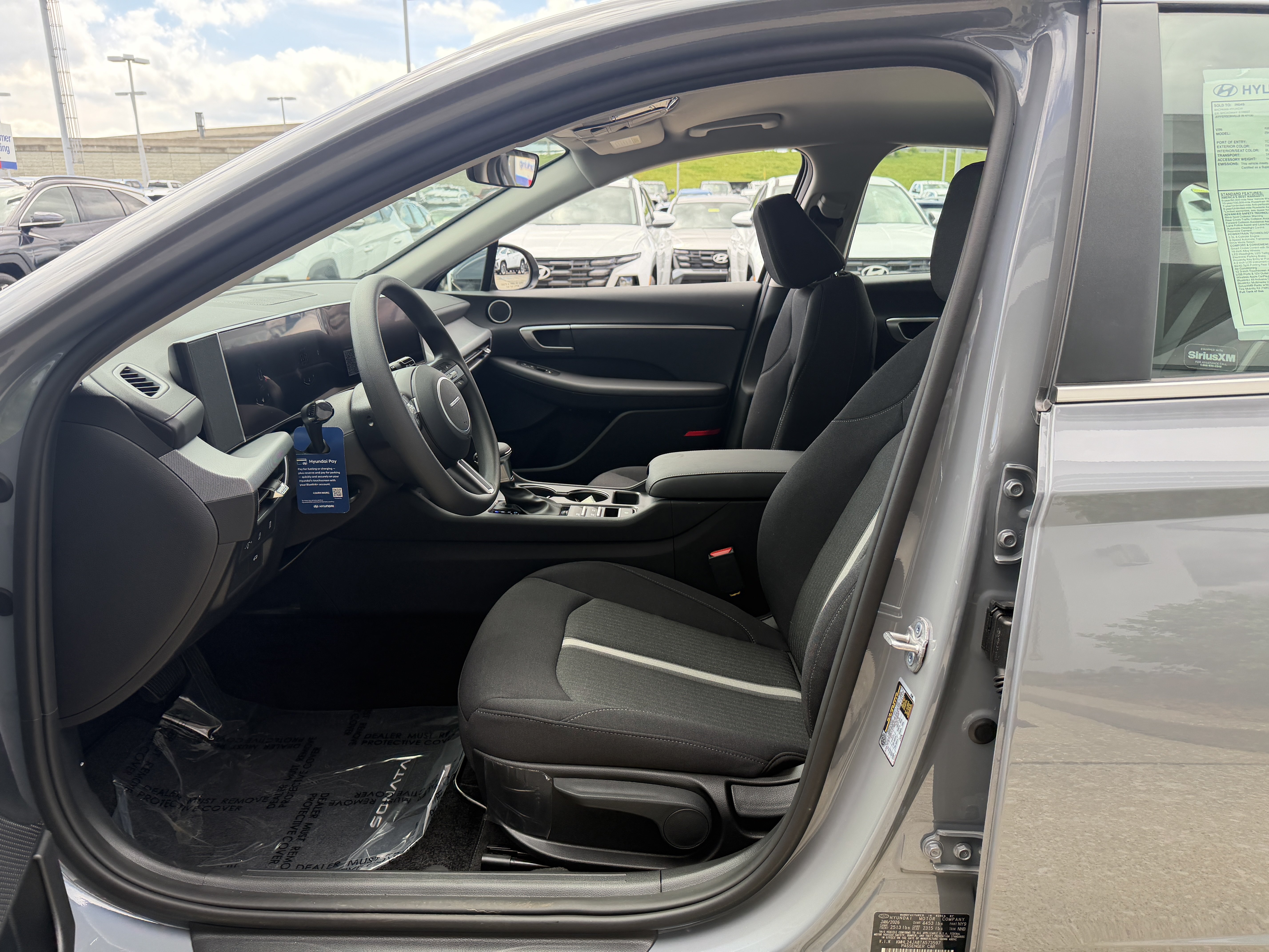 Used 2026 Transmission Blue Hyundai SE image 25