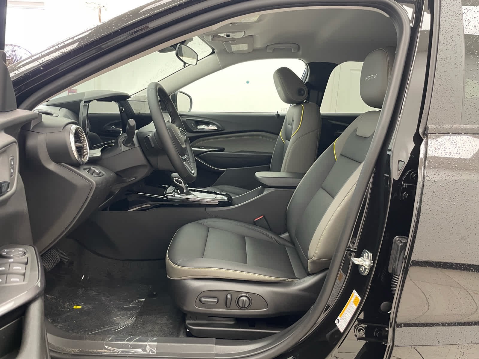 2026 Chevrolet Trax Activ - Photo 8