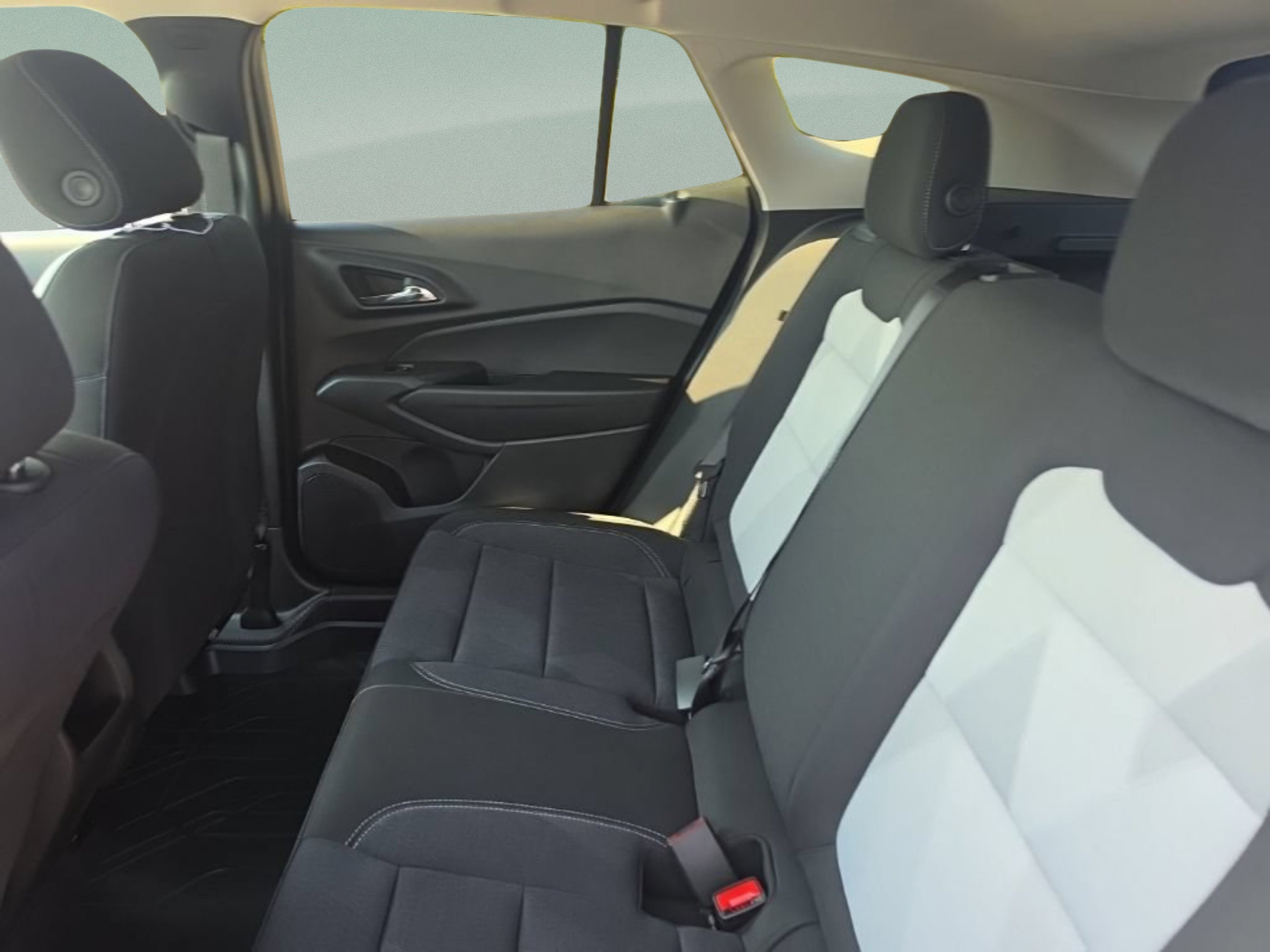 2026 Chevrolet Trax LS - Photo 28