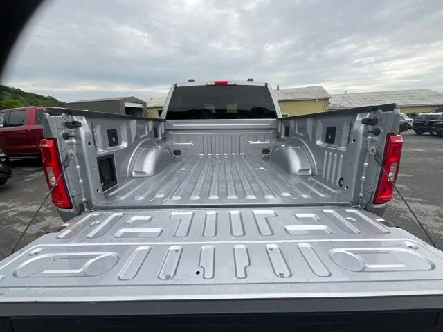 Used 2021 Silver Metallic Ford XLT image 5