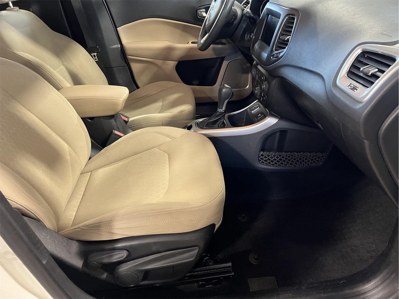 Used 2018 White Clearcoat Jeep Sport image 17