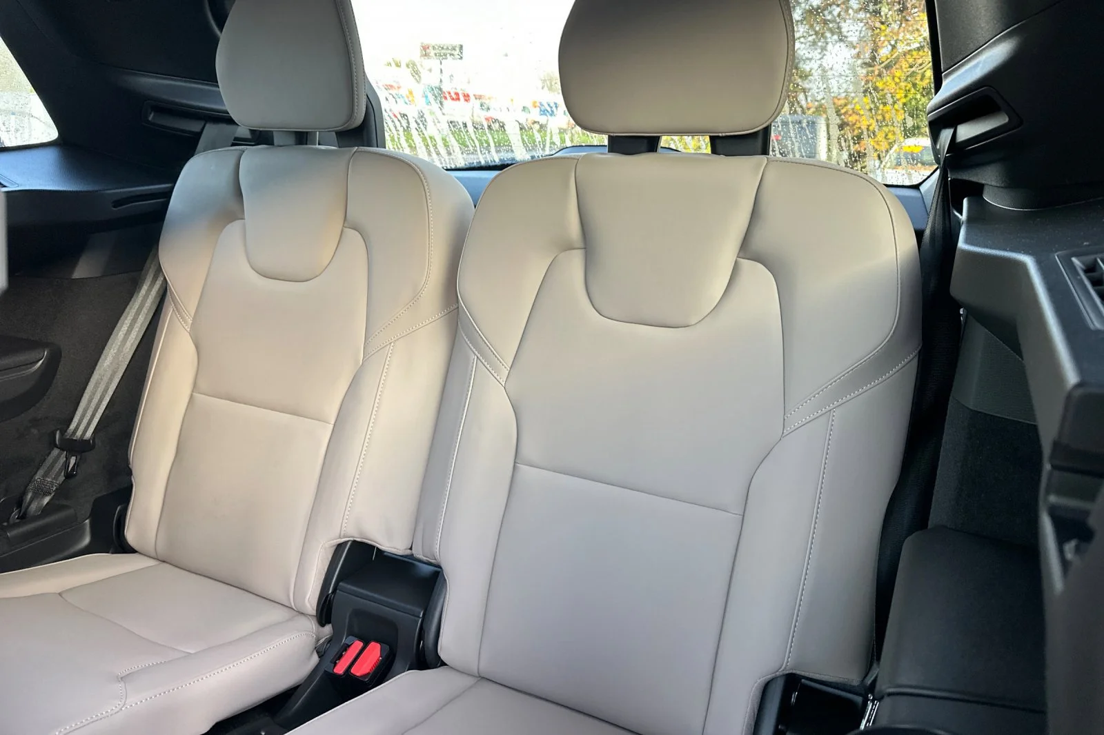 2026 Volvo XC90 Plus - Photo 12