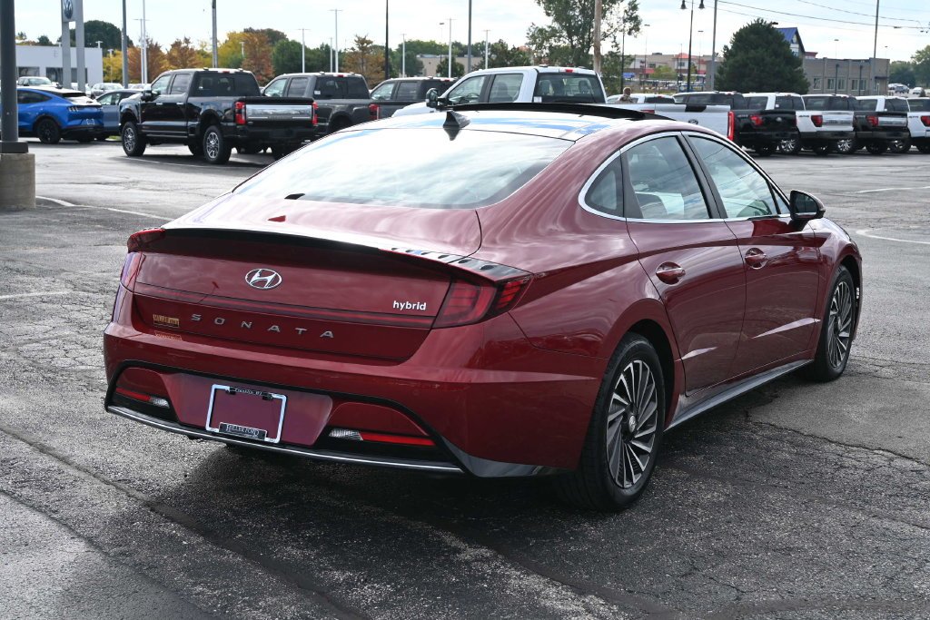Used 2023 Red Hyundai Limited image 9