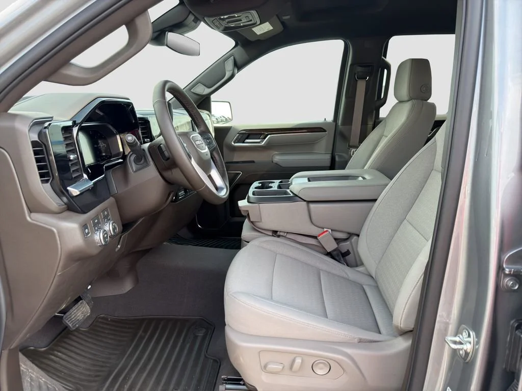 2026 GMC Sierra 1500 SLE - Photo 9