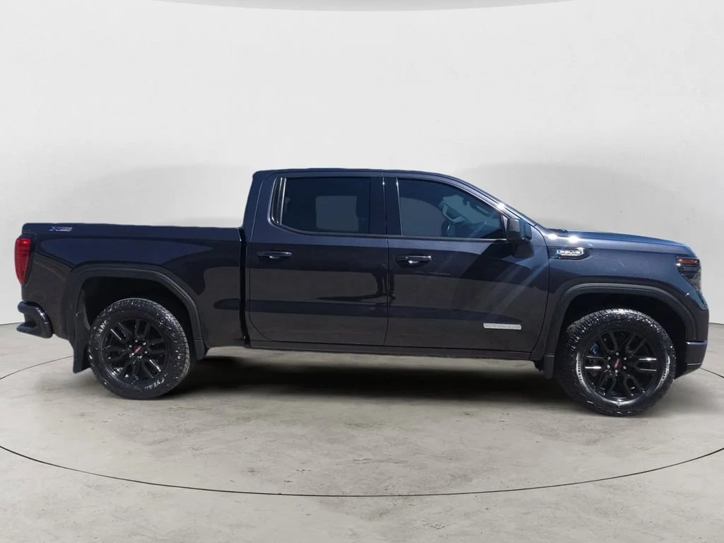 Certified Used 2023 Titanium Rush Metallic GMC Elevation image 6