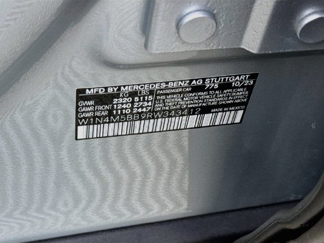 Used 2024 Iridium Silver Metallic Mercedes-Benz GLB 35 AMG® image 33
