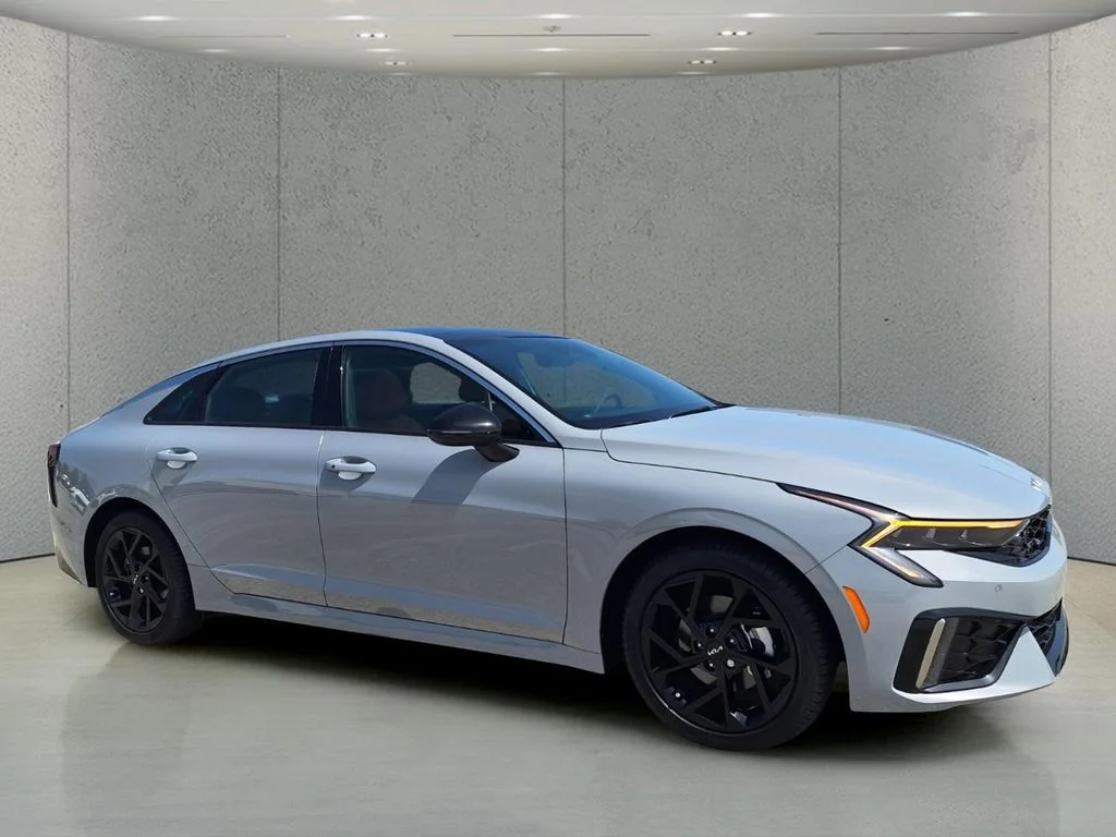 Used 2026 Gray Kia GT-Line image 3