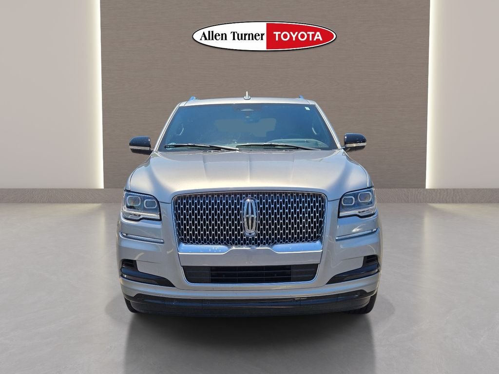 Used 2024 Silver Lincoln Reserve image 3