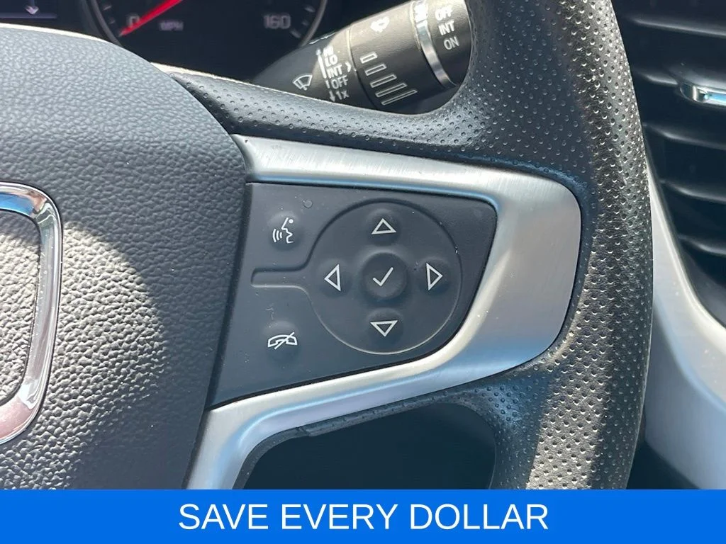 Used 2023 White GMC SLE image 20