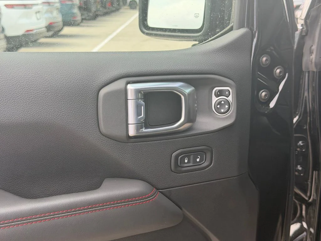 New 2026 Black Clear-Coat Exterior Paint Jeep Rubicon X image 15