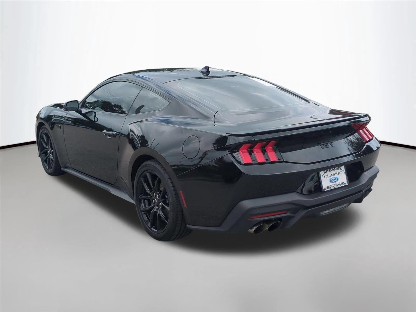 Used 2025 Shadow Black Ford GT Premium image 3
