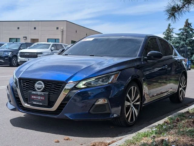 Used 2019 Deep Blue Pearl Nissan 2.5 SR image 5