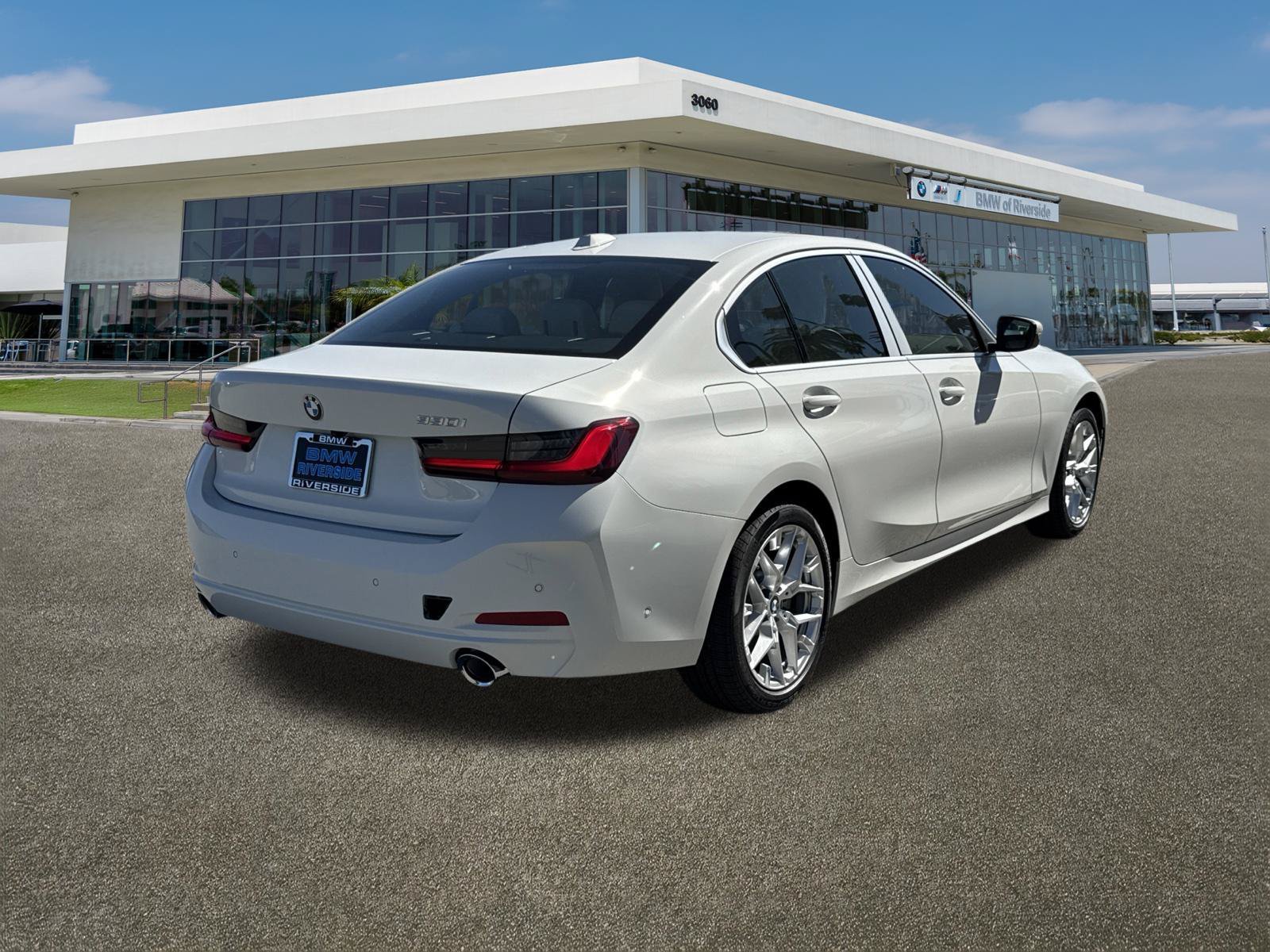 New 2026 Alpine White BMW 330i image 9