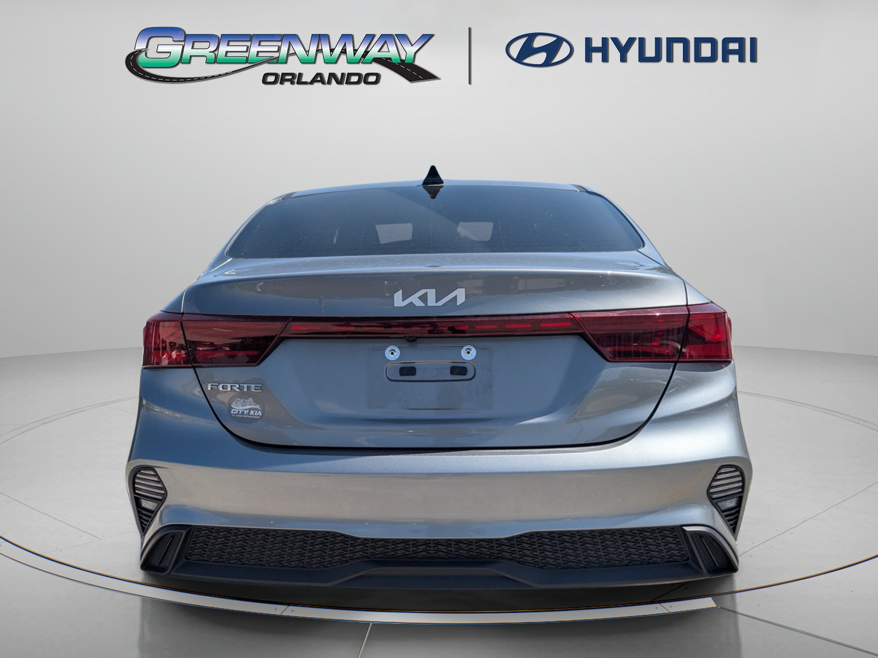 2023 Kia Forte LXS - Photo 7