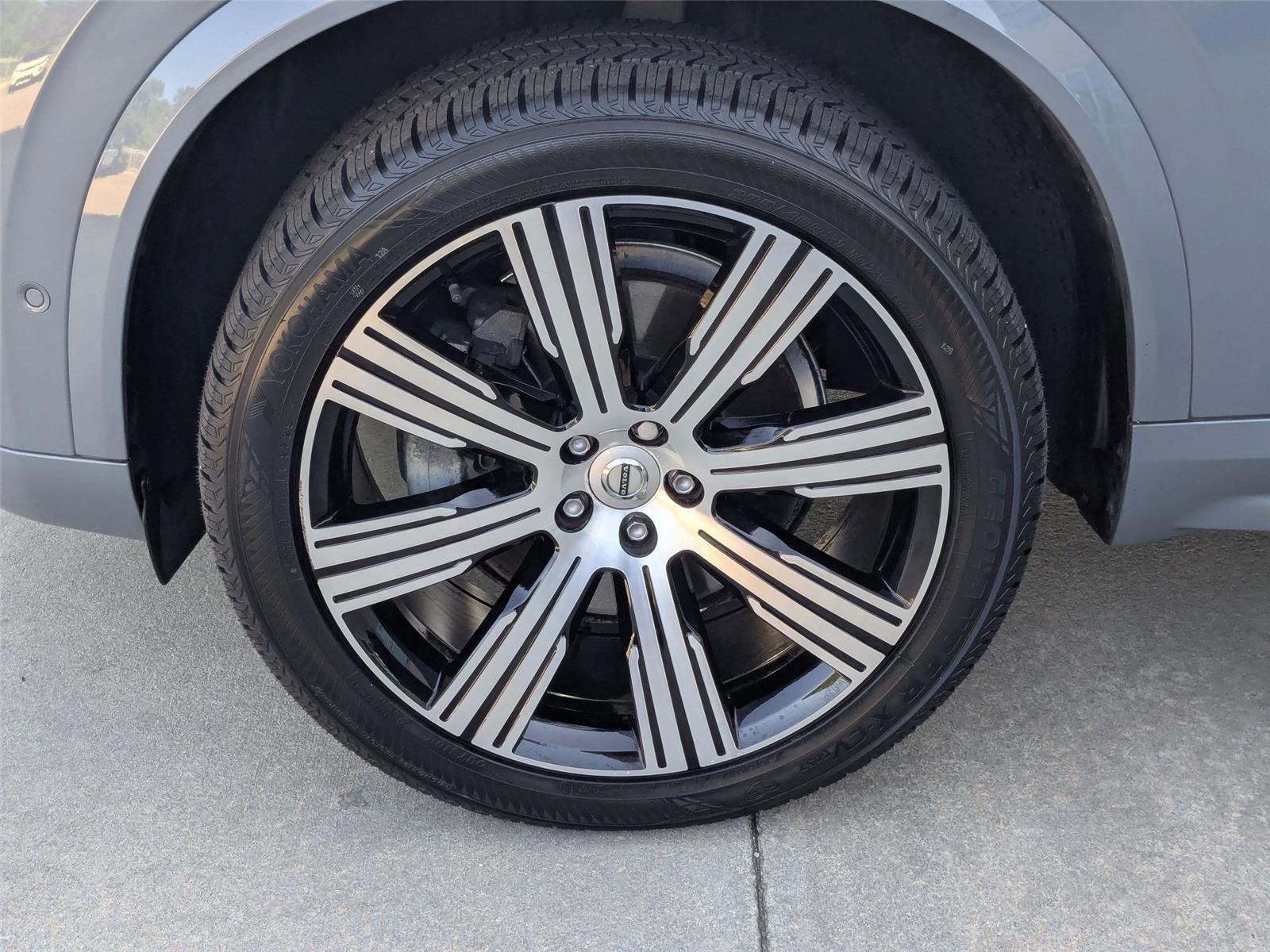 Used 2020 Thunder Grey Metallic Volvo Inscription image 26