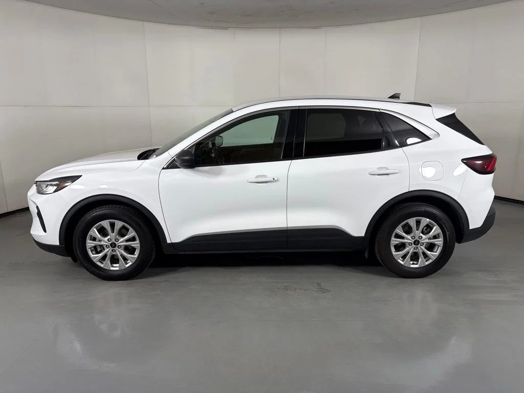 Used 2024 White Ford Active image 5