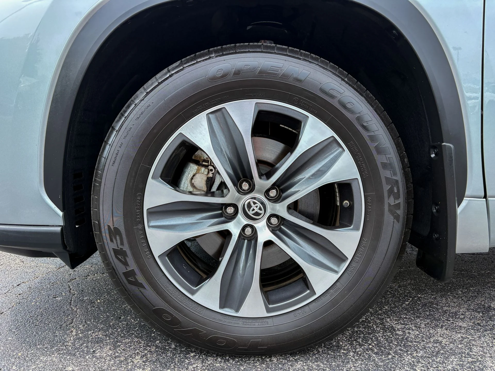 Used 2024 Silver Toyota XLE image 36