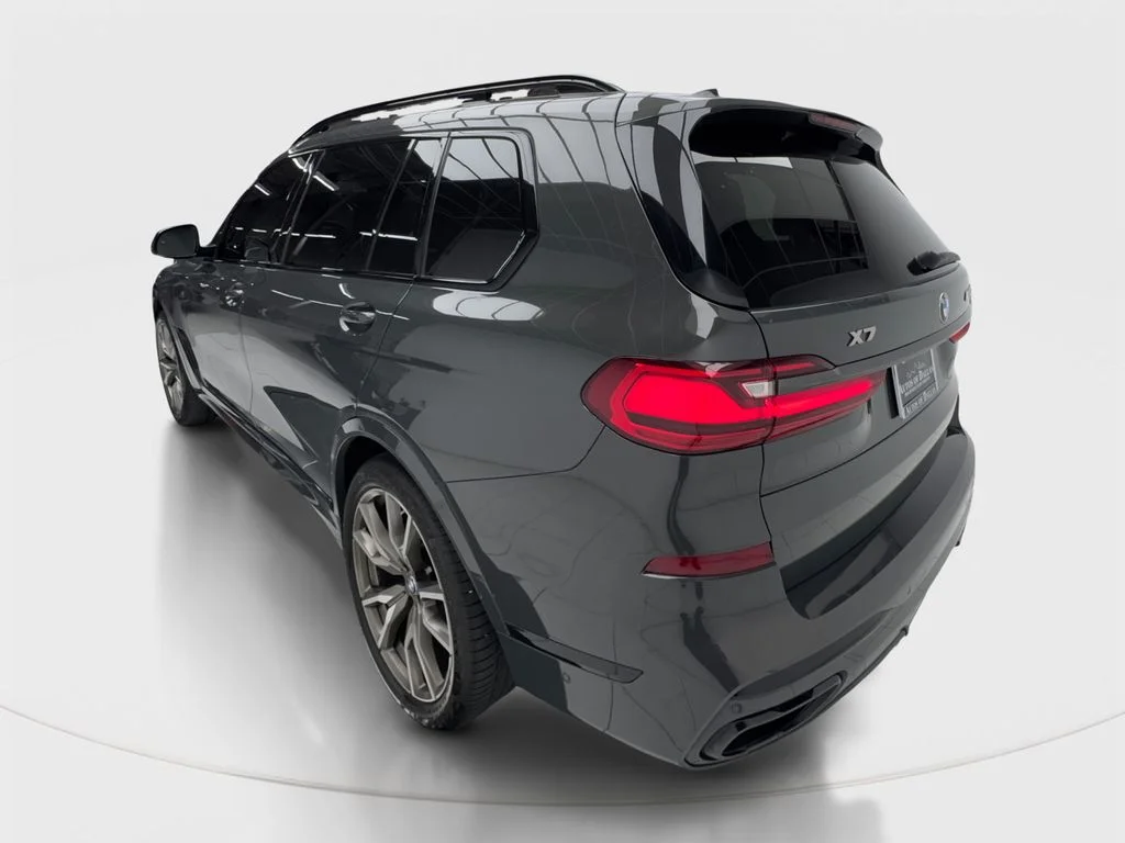 Used 2022 Gray BMW M50i image 11