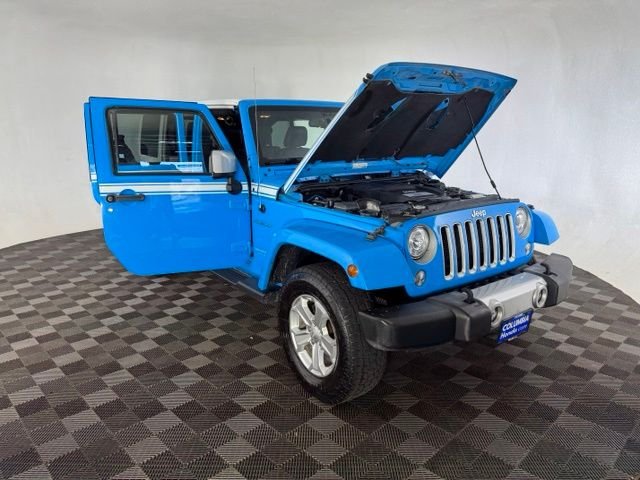 Used 2017 Blue Jeep Unlimited Sahara image 15