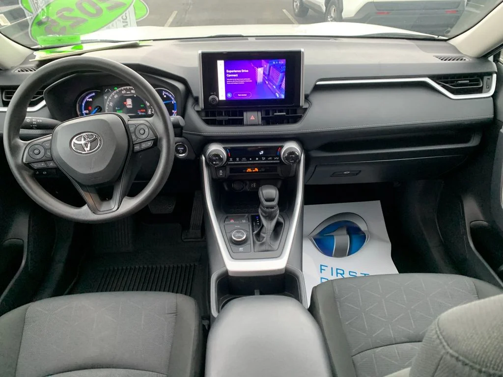 Used 2025 White Toyota XLE image 16