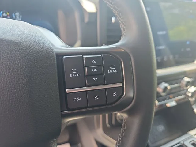 Used 2024 Black Ford XLT image 19