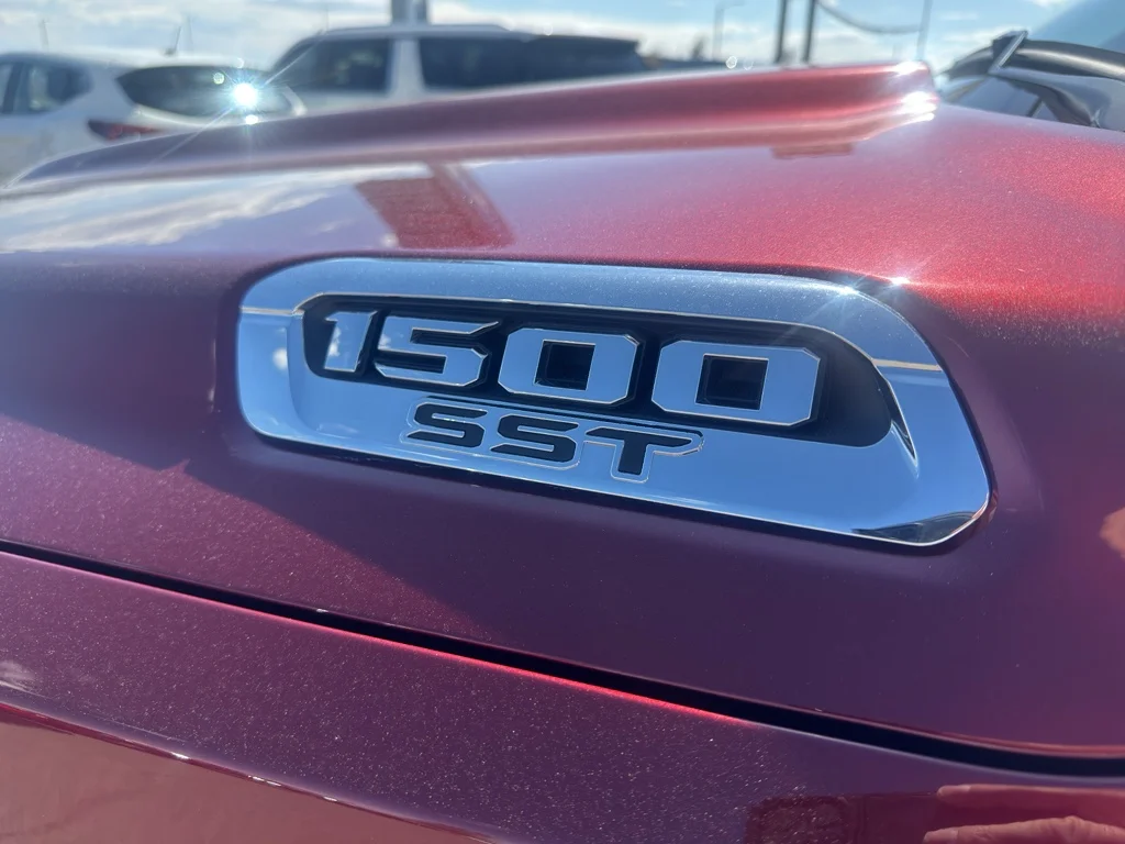 Used 2025 Delmonico Red Pearlcoat Ram Big Horn image 9