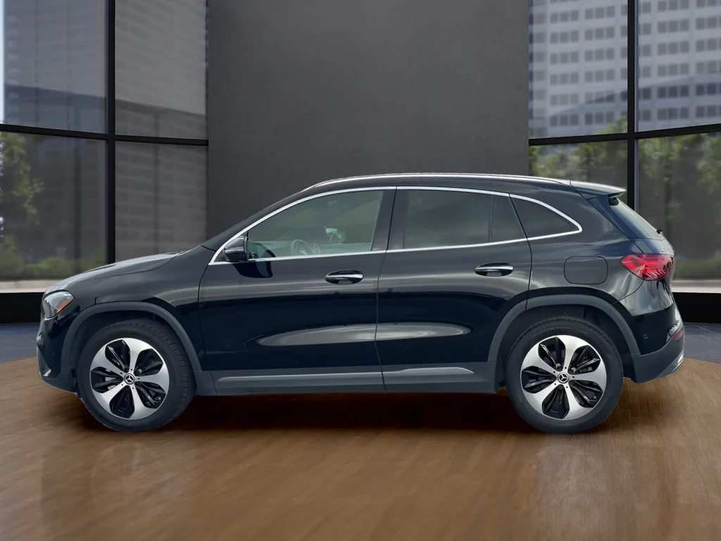 Used 2025 Black Mercedes-Benz GLA 250 image 2