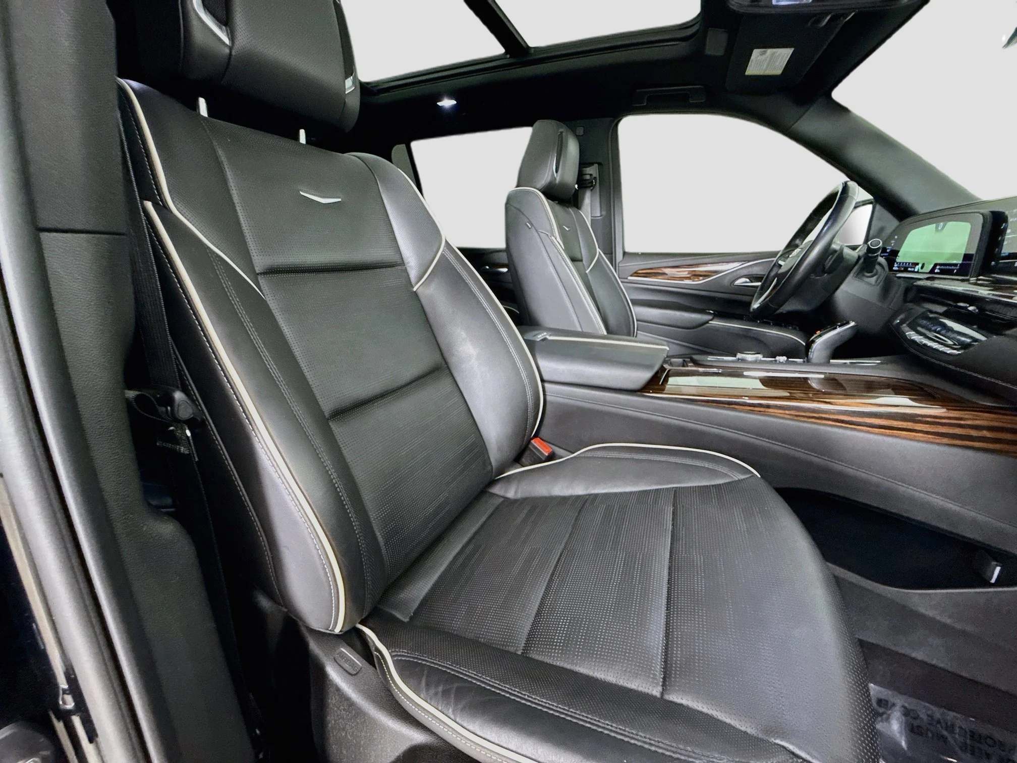 Used 2023 BLACK RAVEN Cadillac RWD Premium Luxury image 32