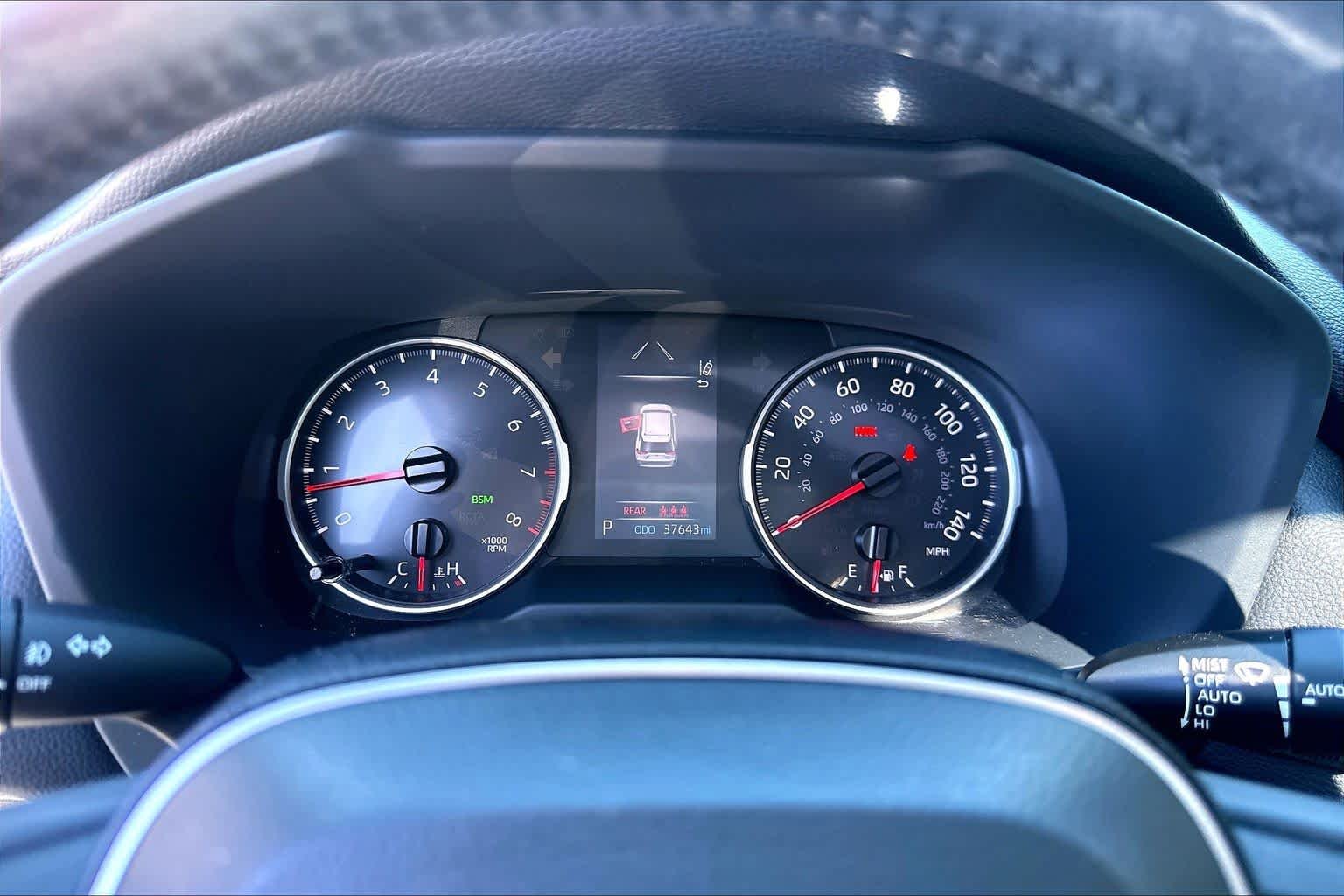 Used 2019 Midnight Black Metallic Toyota XLE Premium image 26