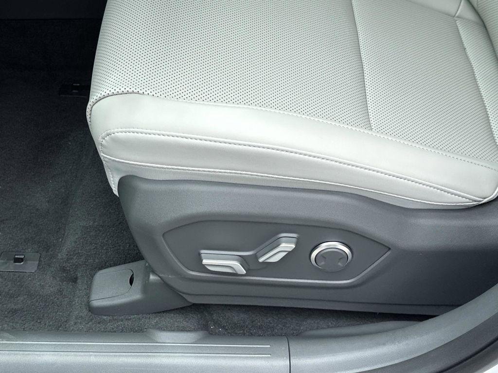 New 2026 Serenity White Hyundai SEL image 10