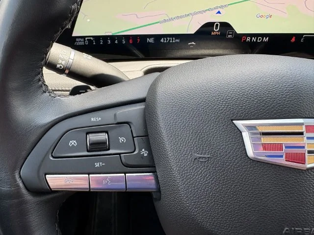2025 Cadillac XT4 Premium Luxury - Photo 25