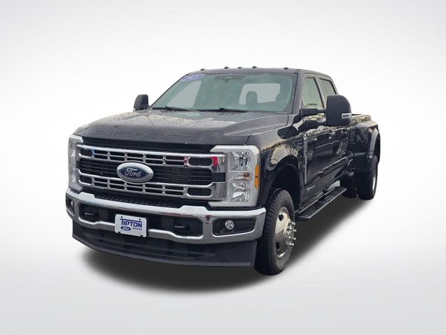 Pre-Owned 2025 Ford F-350SD XLT 4WD 4D Crew Cab