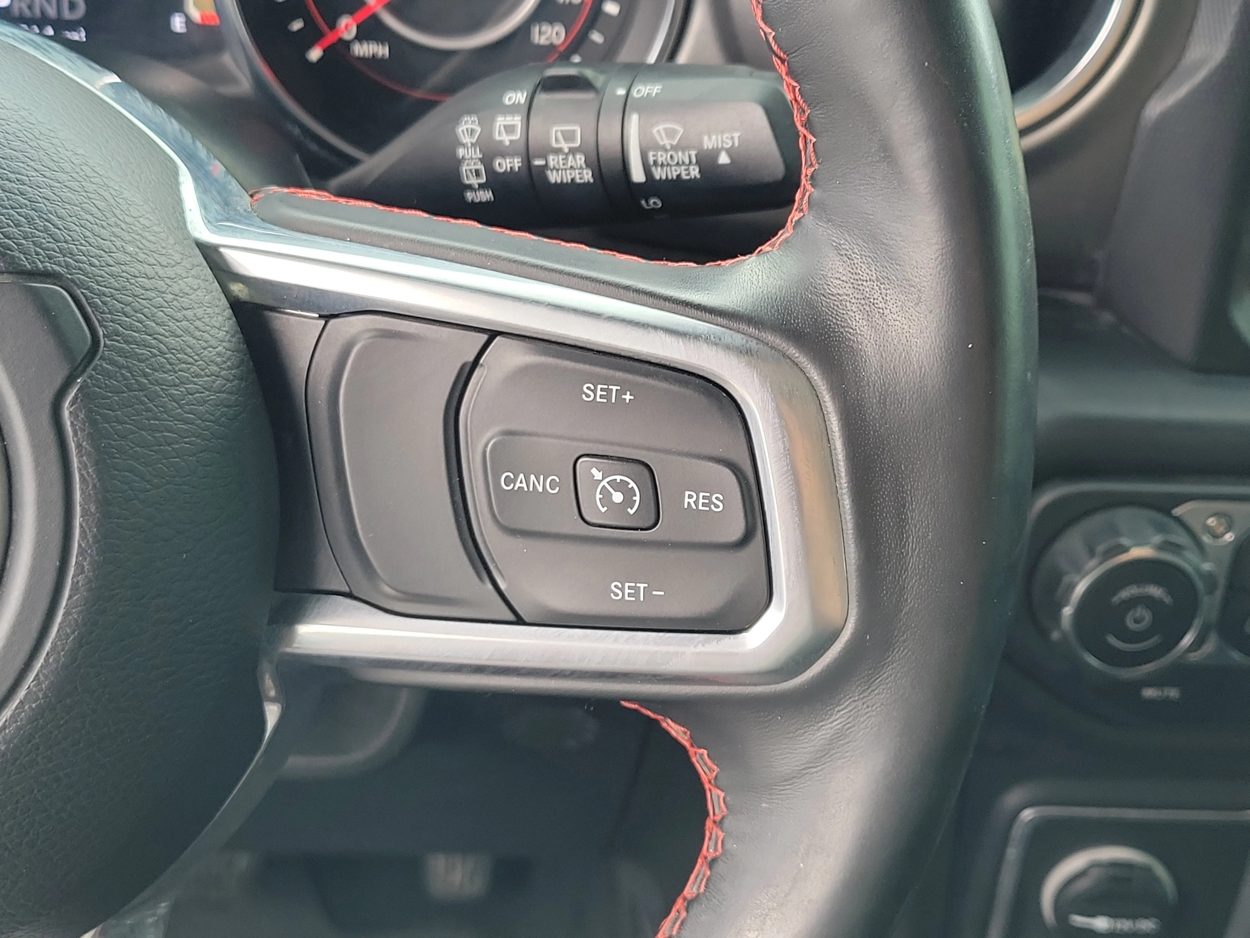 Used 2019 Bikini Pearlcoat Jeep Rubicon image 24