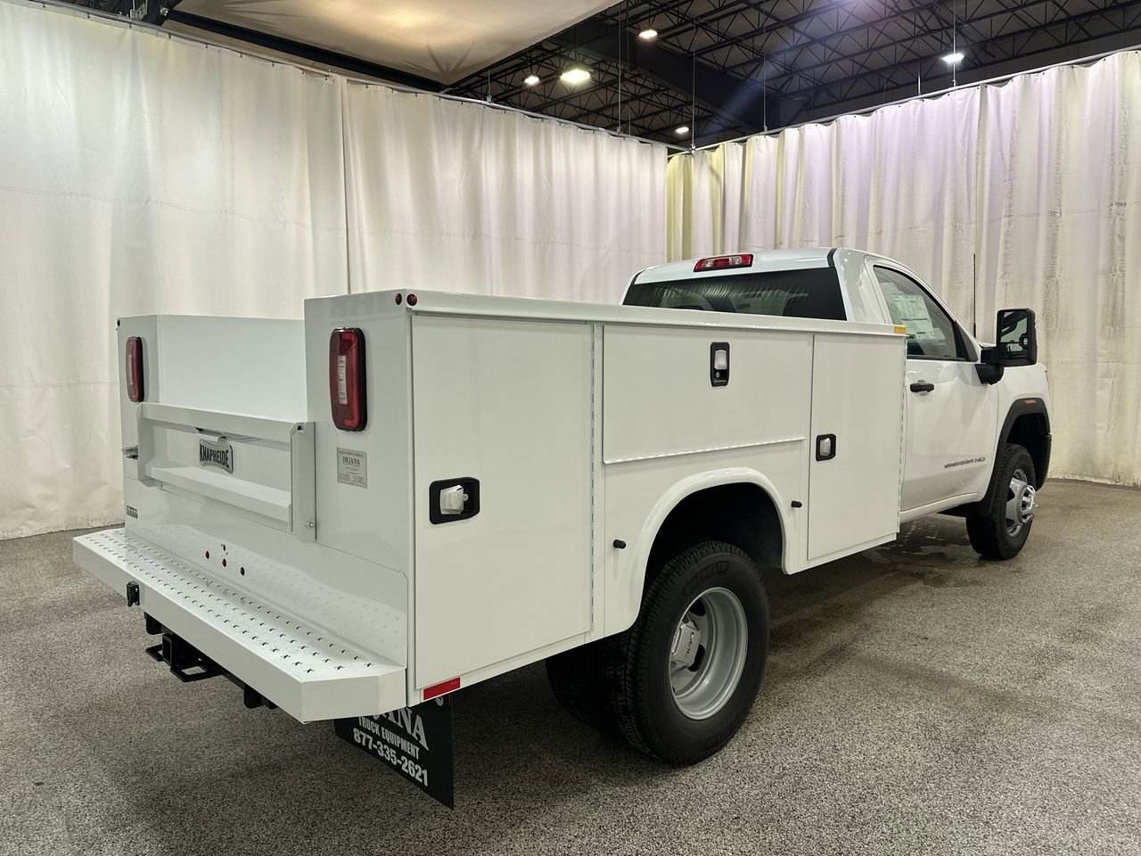 2026 GMC Sierra 3500 Chassis Cab Pro - Photo 8