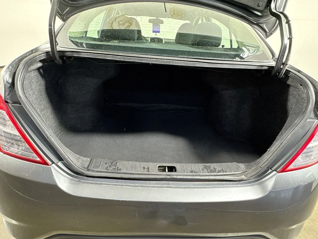 Used 2017 Gray Nissan 1.6 SV image 27