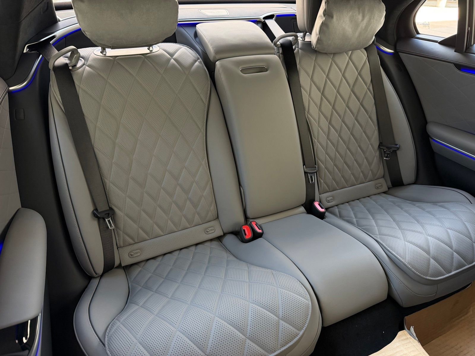 New 2026 Graphite Grey Metallic Mercedes-Benz S 580 image 18