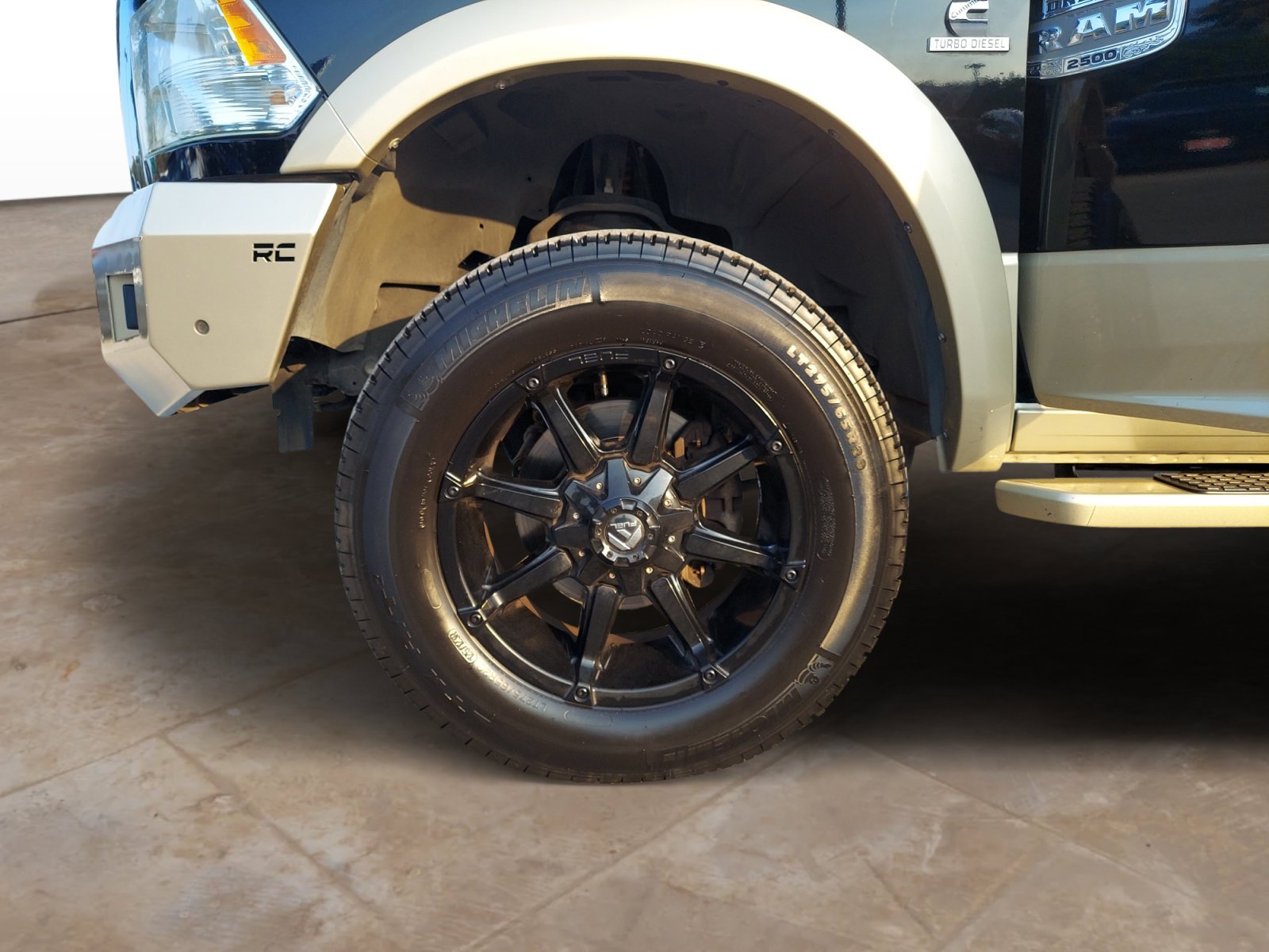 Used 2012 Black Ram Laramie Longhorn image 30