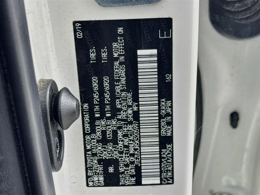 Used 2019 Blizzard Pearl Toyota Limited image 41