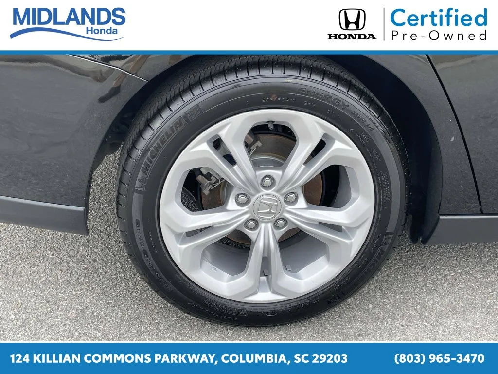 Certified Used 2025 Crystal Black Pearl Honda LX image 7