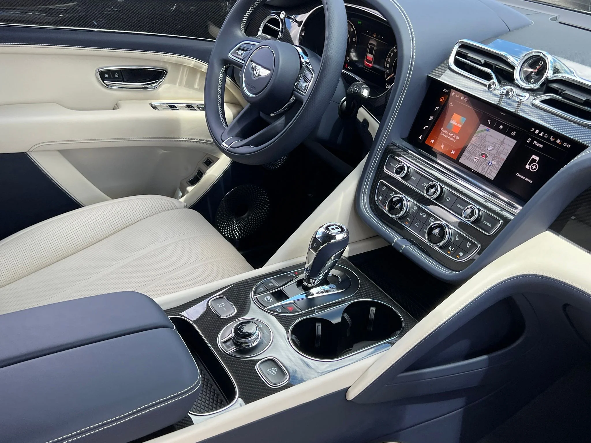 New 2026 White Bentley  image 16