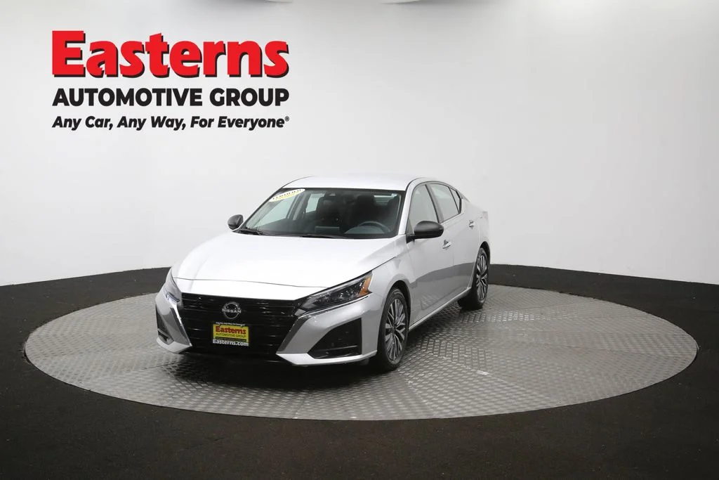 Used 2024 Silver Nissan 2.5 SV image 54