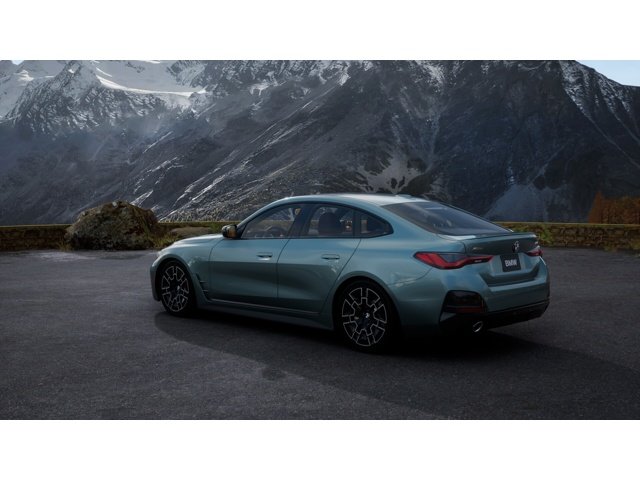 New 2026 Cape York Green Metallic BMW 430i xDrive image 2