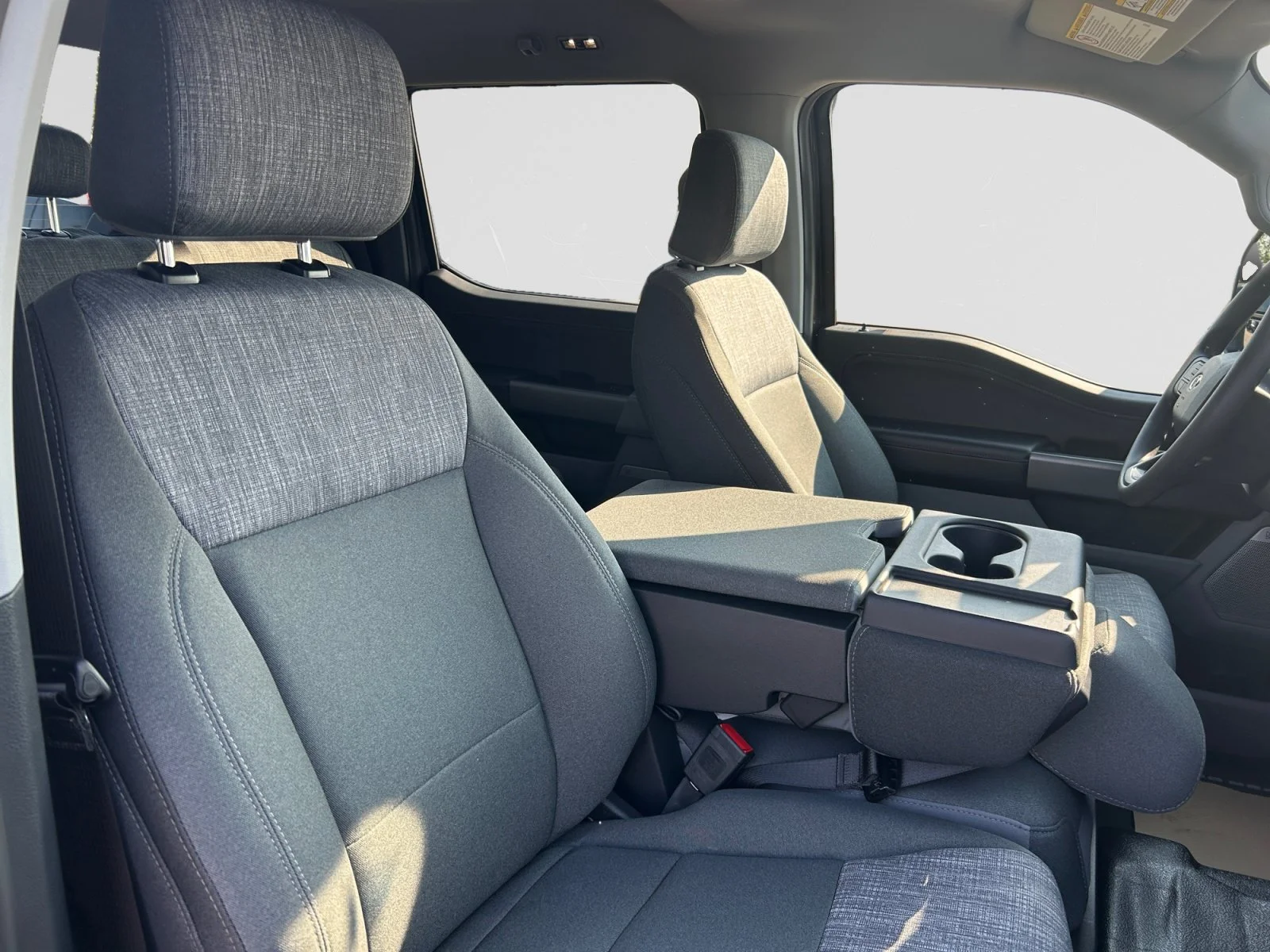 New 2026 Carbonized Grey Metallic Ford XLT image 11