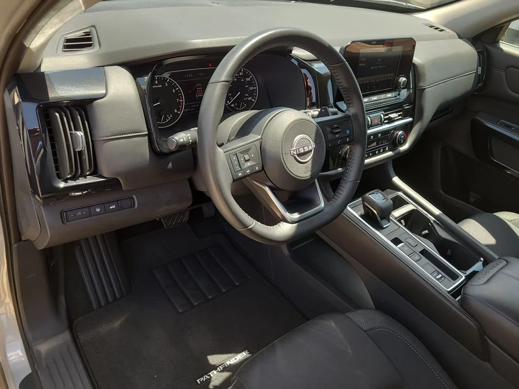 Used 2025 Silver Nissan SV image 23