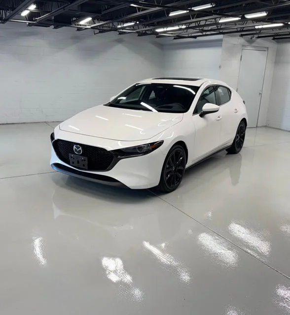 2026 Mazda Mazda3 Premium | CarEdge | CarEdge