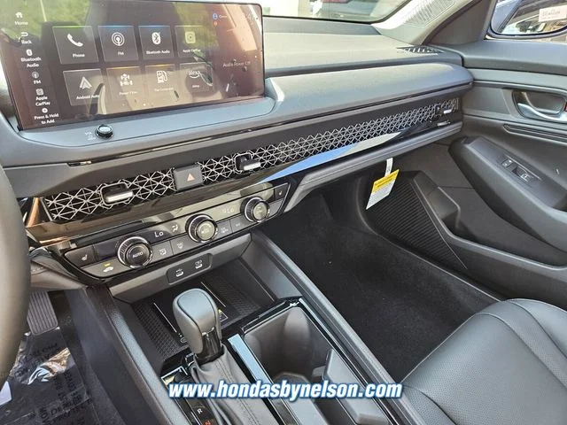 2025 Honda Accord Hybrid EX-L - Photo 12
