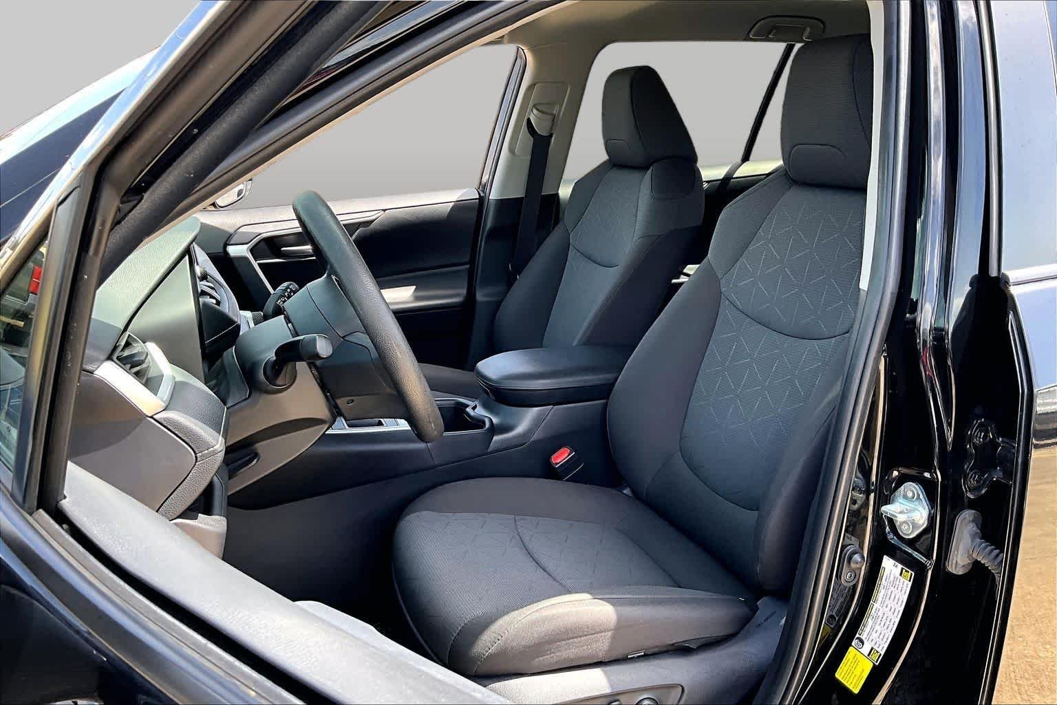 Used 2025 Midnight Black Metallic Toyota XLE image 8